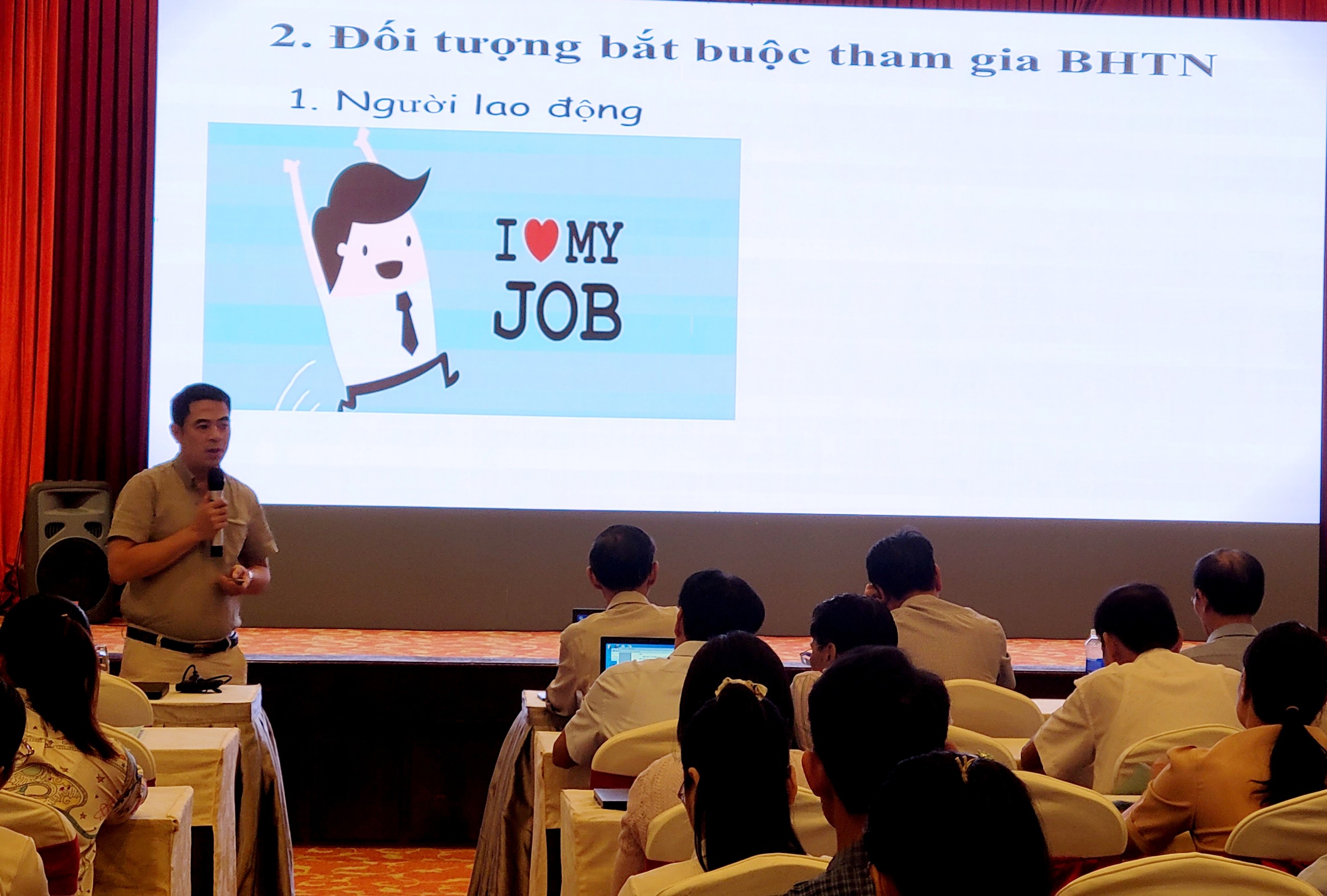 Đối thoại, tuyên truyền chính sách bảo hiểm xã hội