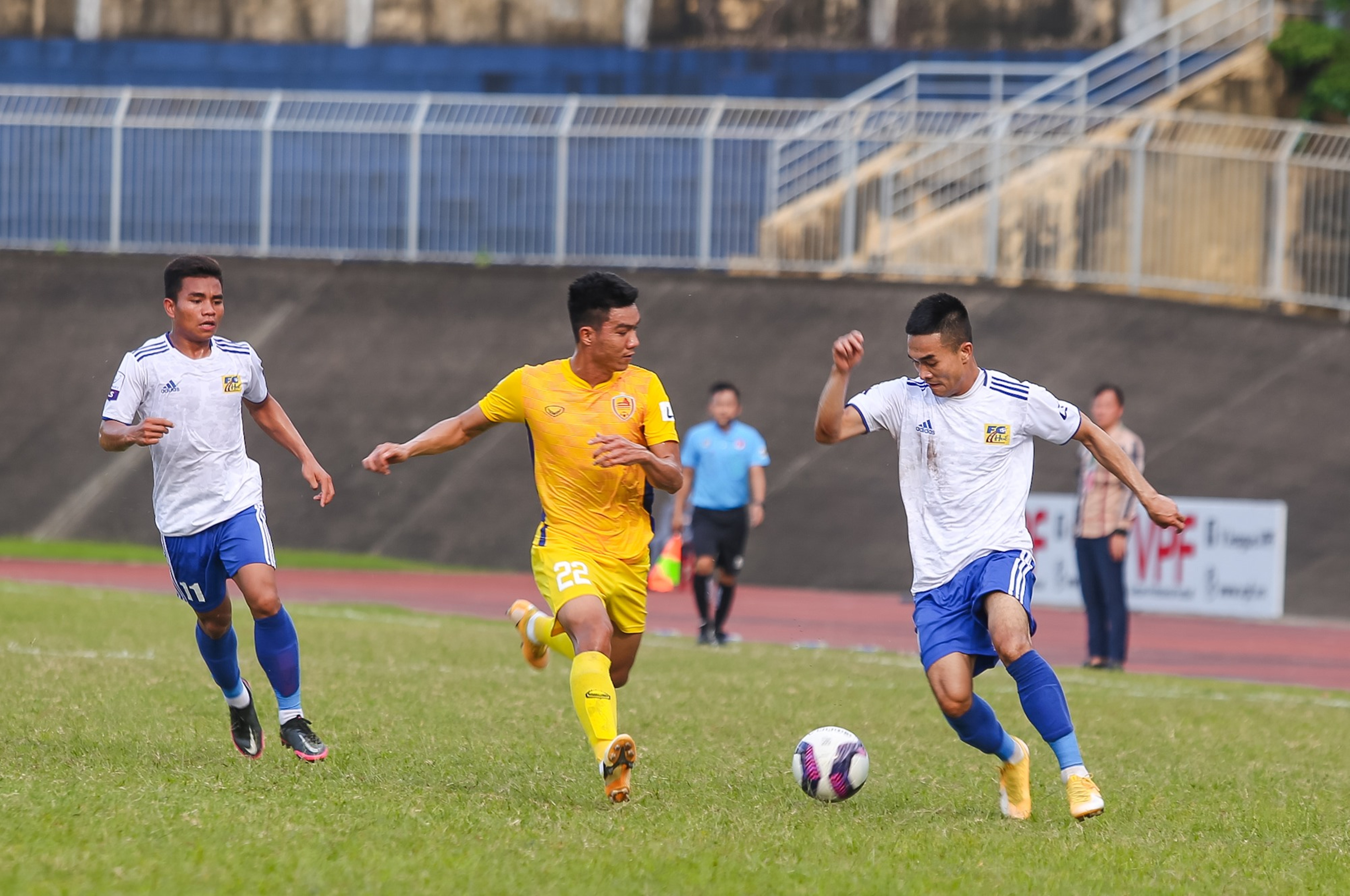 CLB Huế sau thua lại hòa