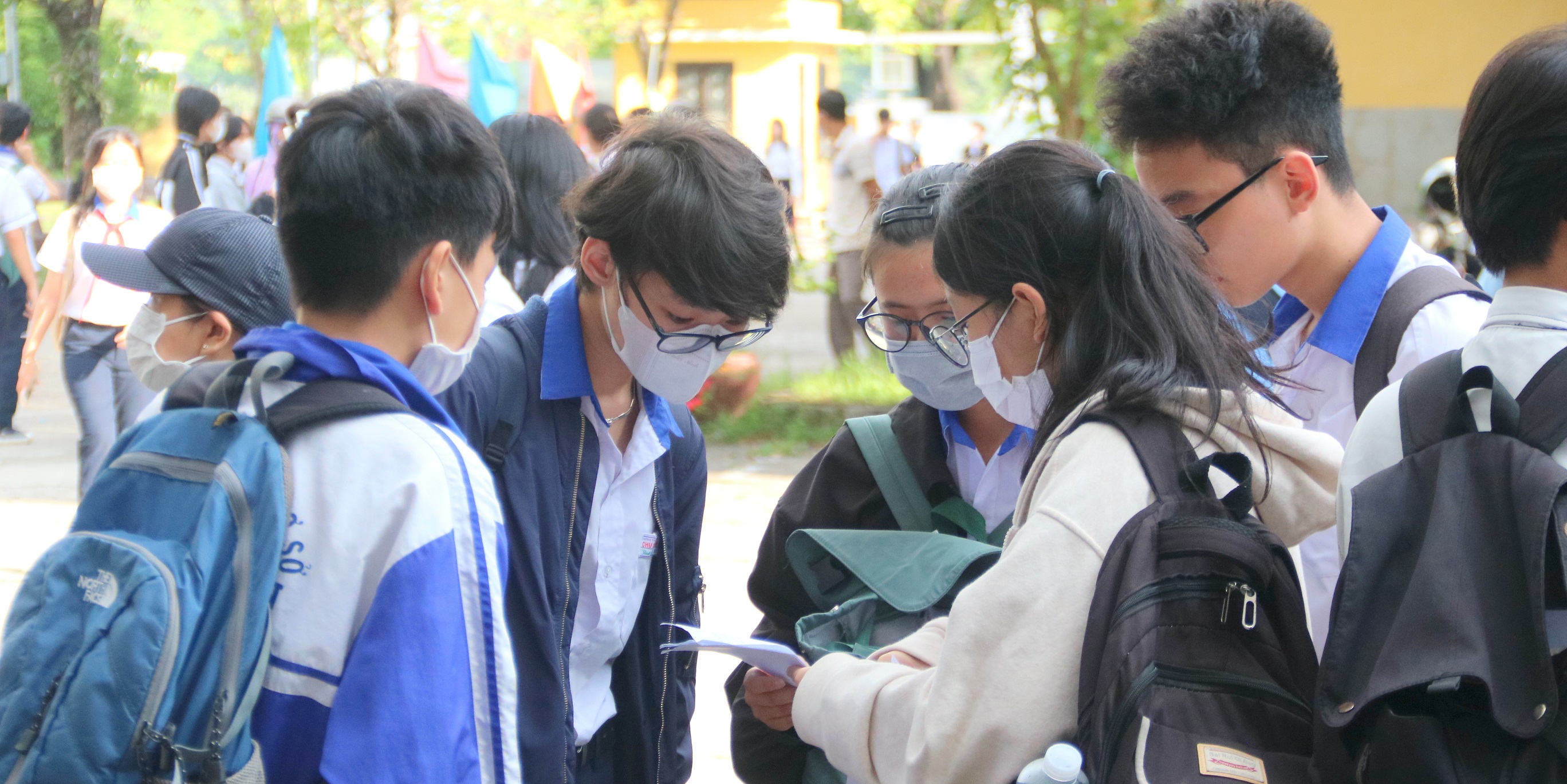 Gần 260 thí sinh tham dự kỳ thi đầu tiên tuyển sinh vào lớp 10