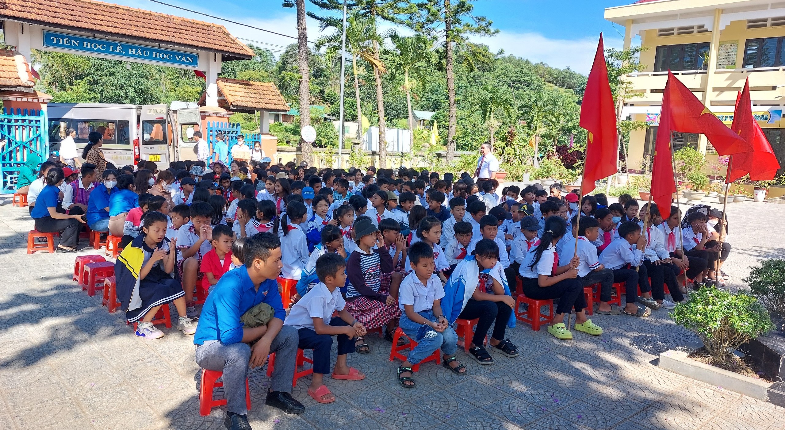 Giảm thiểu tổn hại trẻ em vùng dân tộc thiểu số