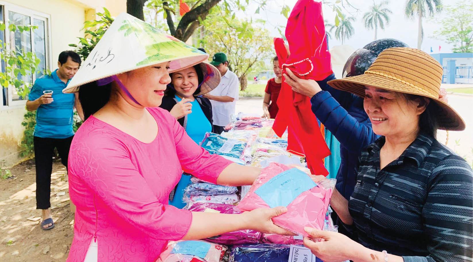 Đồng hành với người lao động