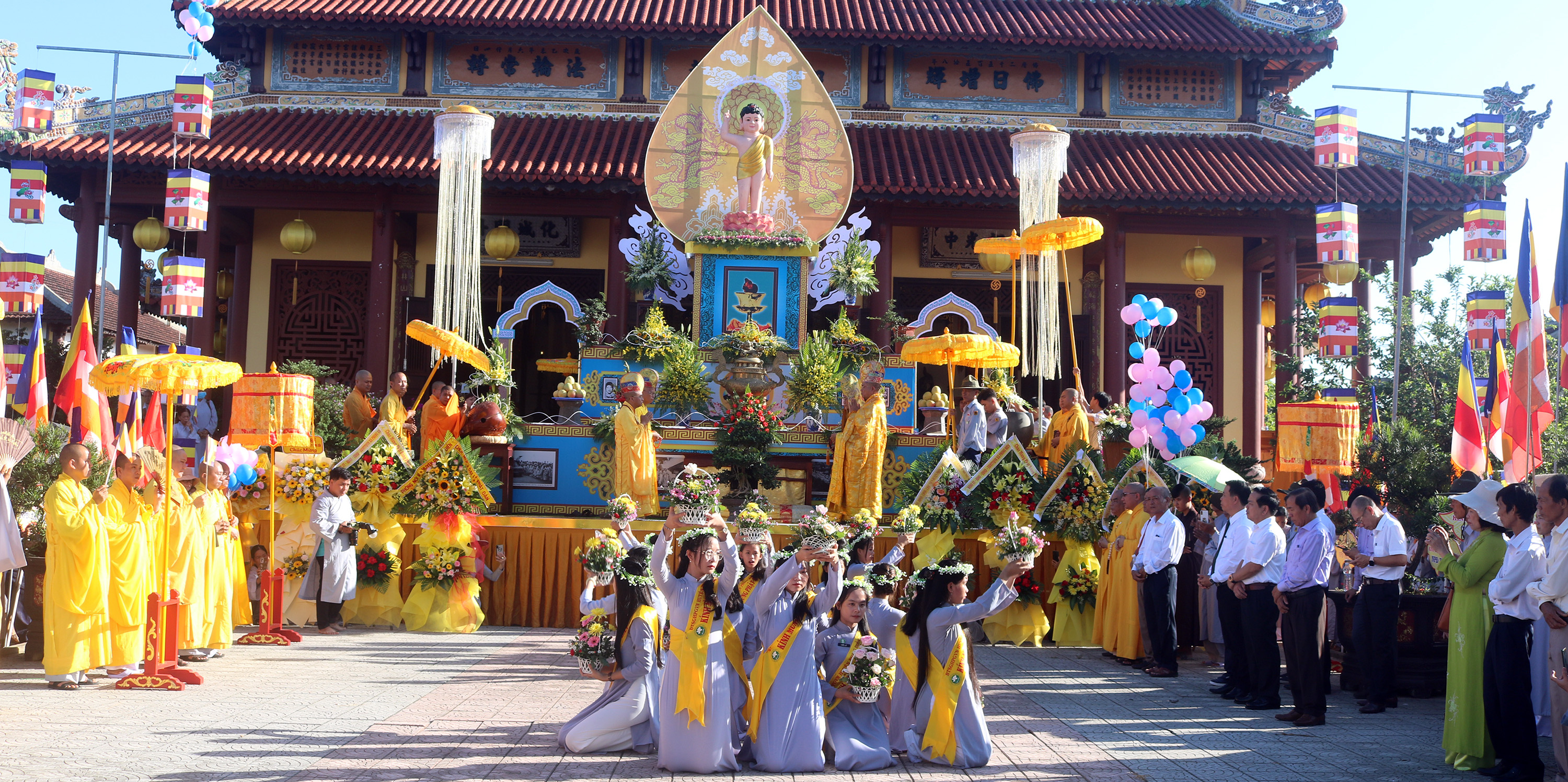 Ban Trị sự Giáo hội Phật giáo Việt Nam huyện Phong Điền tổ chức Đại lễ Phật đản PL 2567