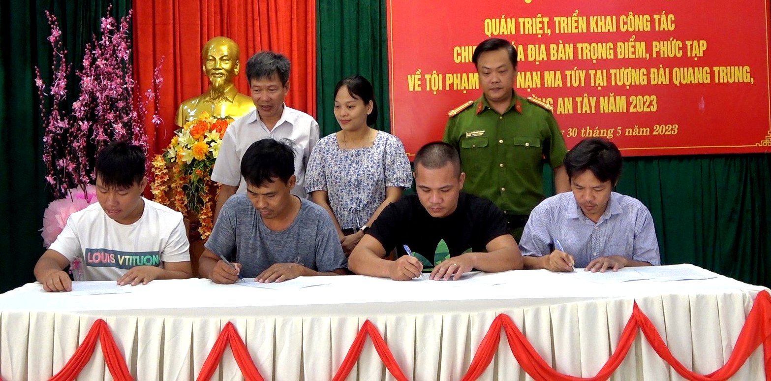 Xứ lý tệ nạn ma túy tại khu vực tượng đài Quang Trung