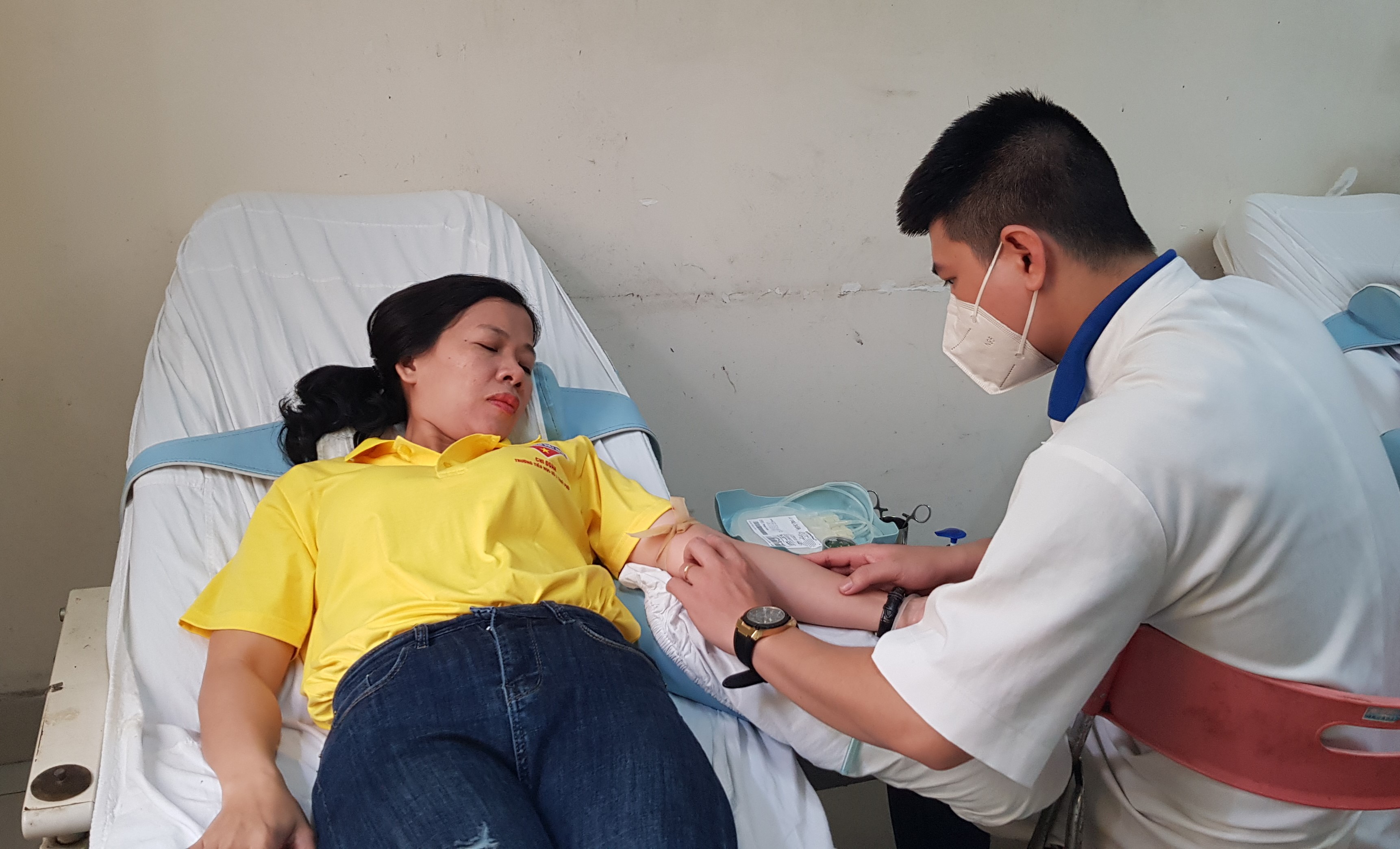 Vận động 4 000-5 000 người hiến máu trong “Hành trình Đỏ”