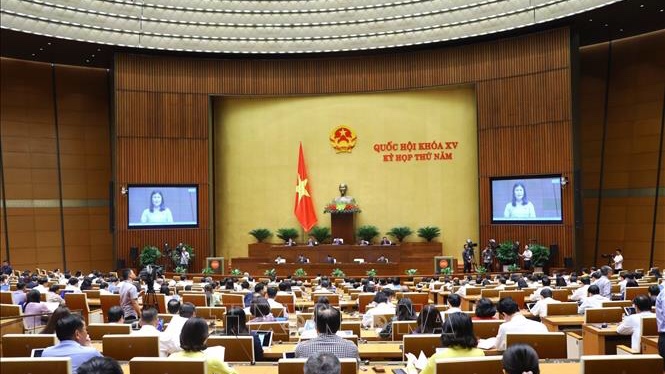 Làm rõ hơn những thách thức và triển vọng để định hướng điều hành