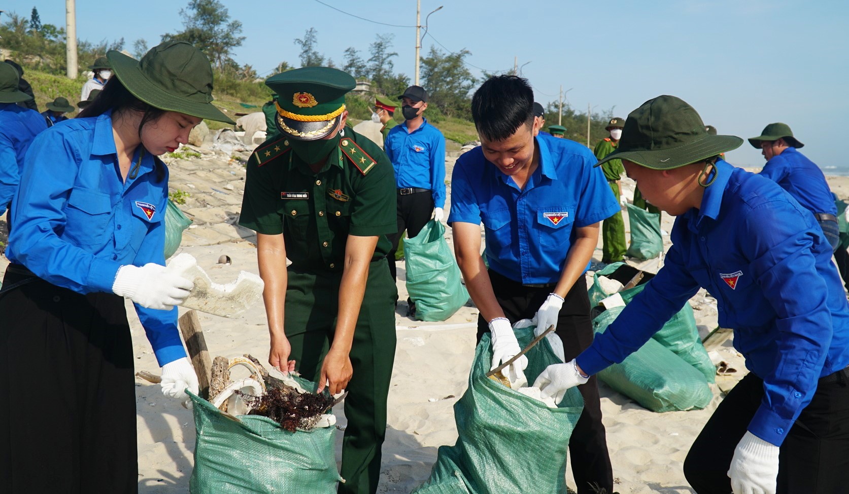 Tuổi trẻ chung tay bảo vệ môi trường, hạn chế rác thải nhựa