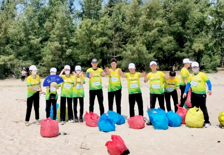 Hue Plogging 2023- đi bộ nhặt rác