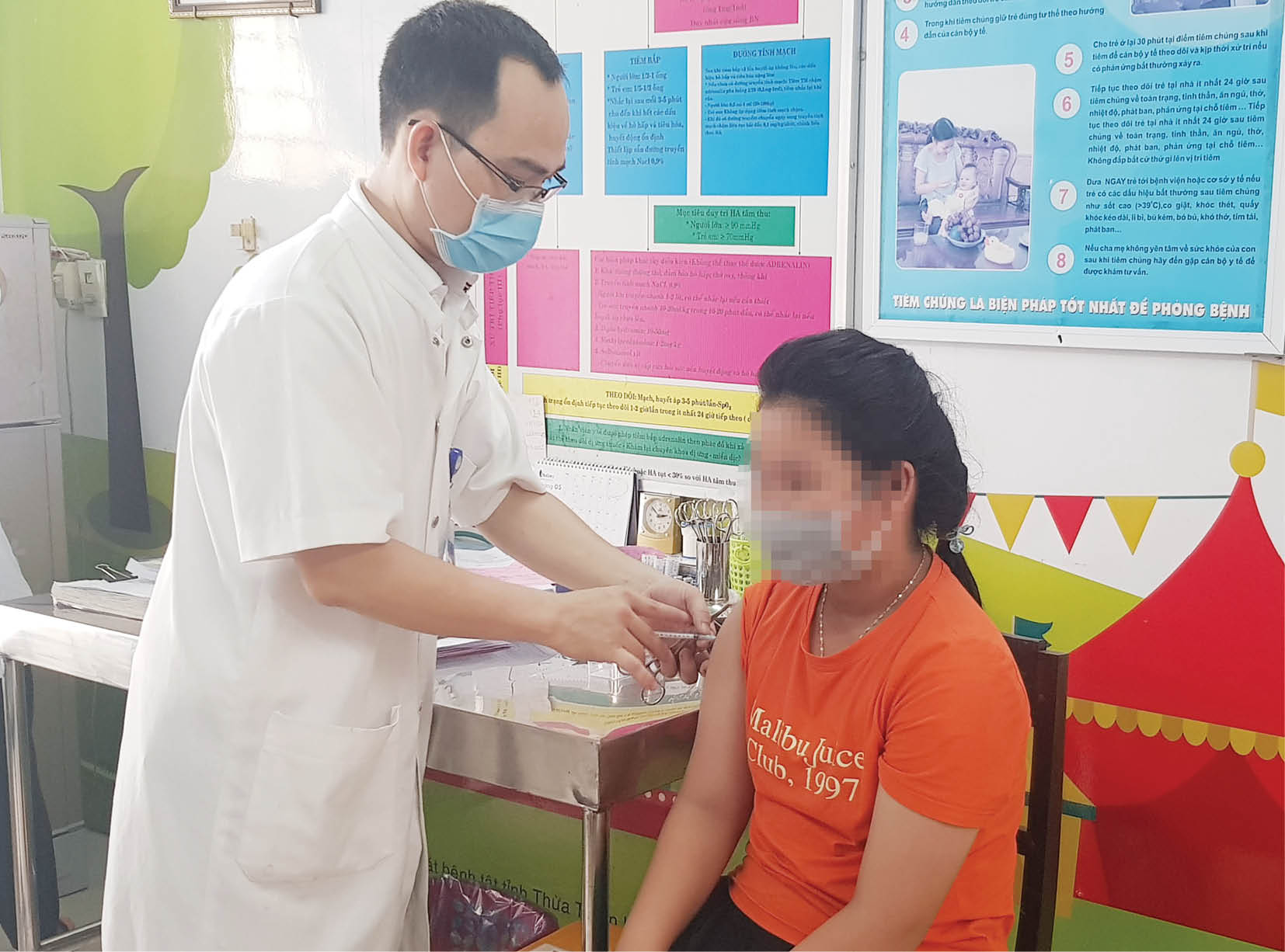 Lo ngại bệnh dại, số ca tiêm phòng tăng cao