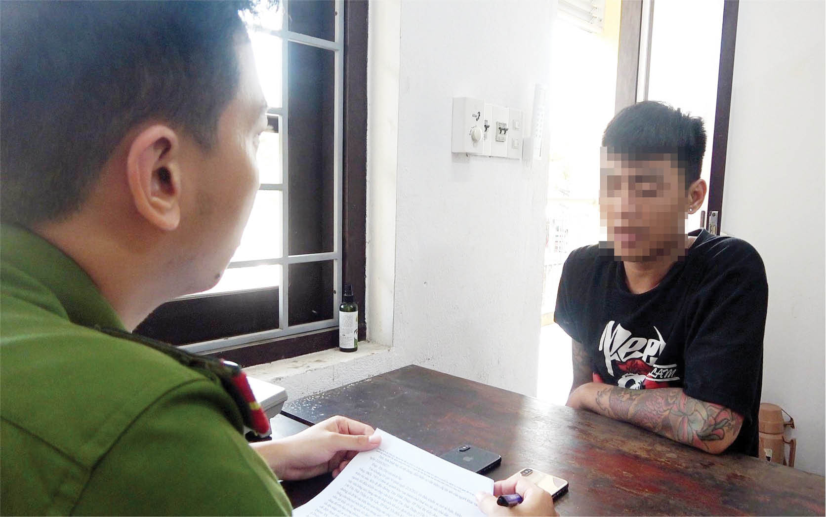 Bức xúc… trộm vặt