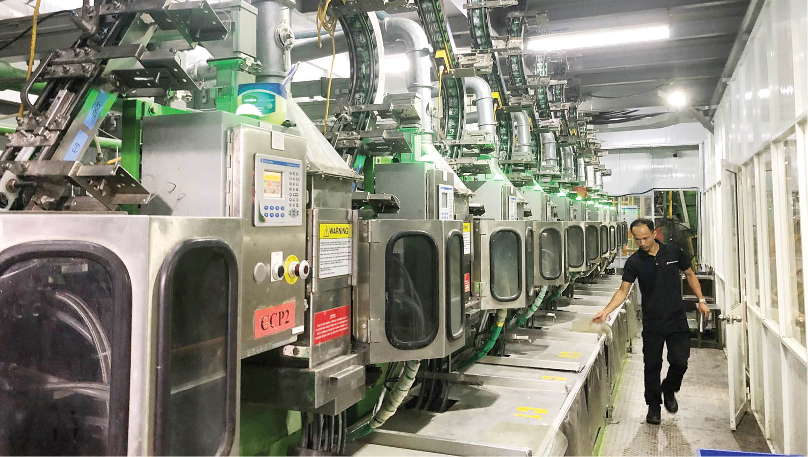 “Xanh hóa” trong sản xuất công nghiệp - Bài 2 Đua với công nghiệp xanh