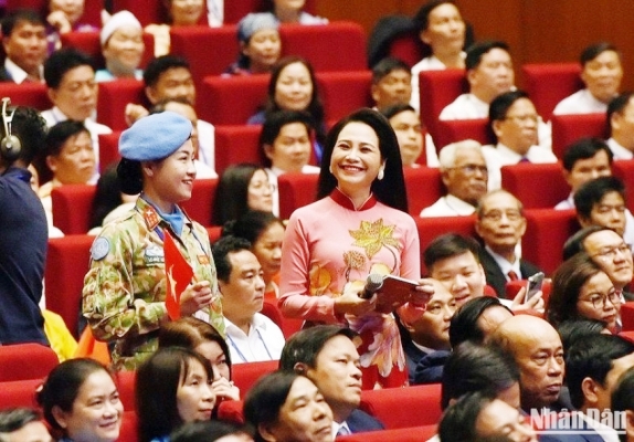 Tuyên dương 700 điển hình tiên tiến tiêu biểu toàn quốc