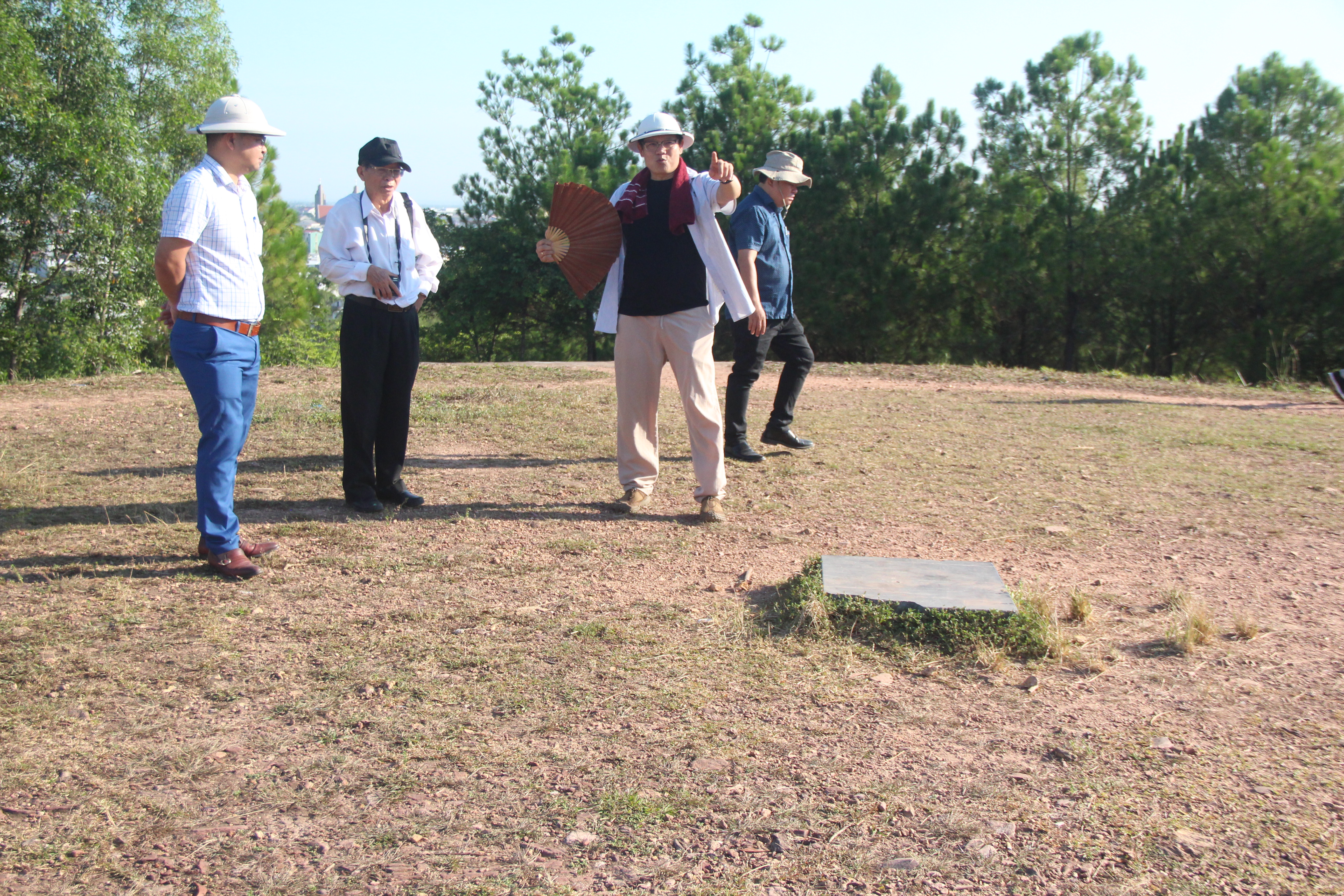 Đàn tế trời ở núi Bân có sự khác biệt, chủ yếu dựa vào yếu tố tự nhiên