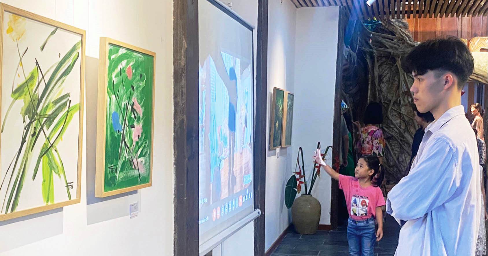 Nụ cười “Niêm hoa”