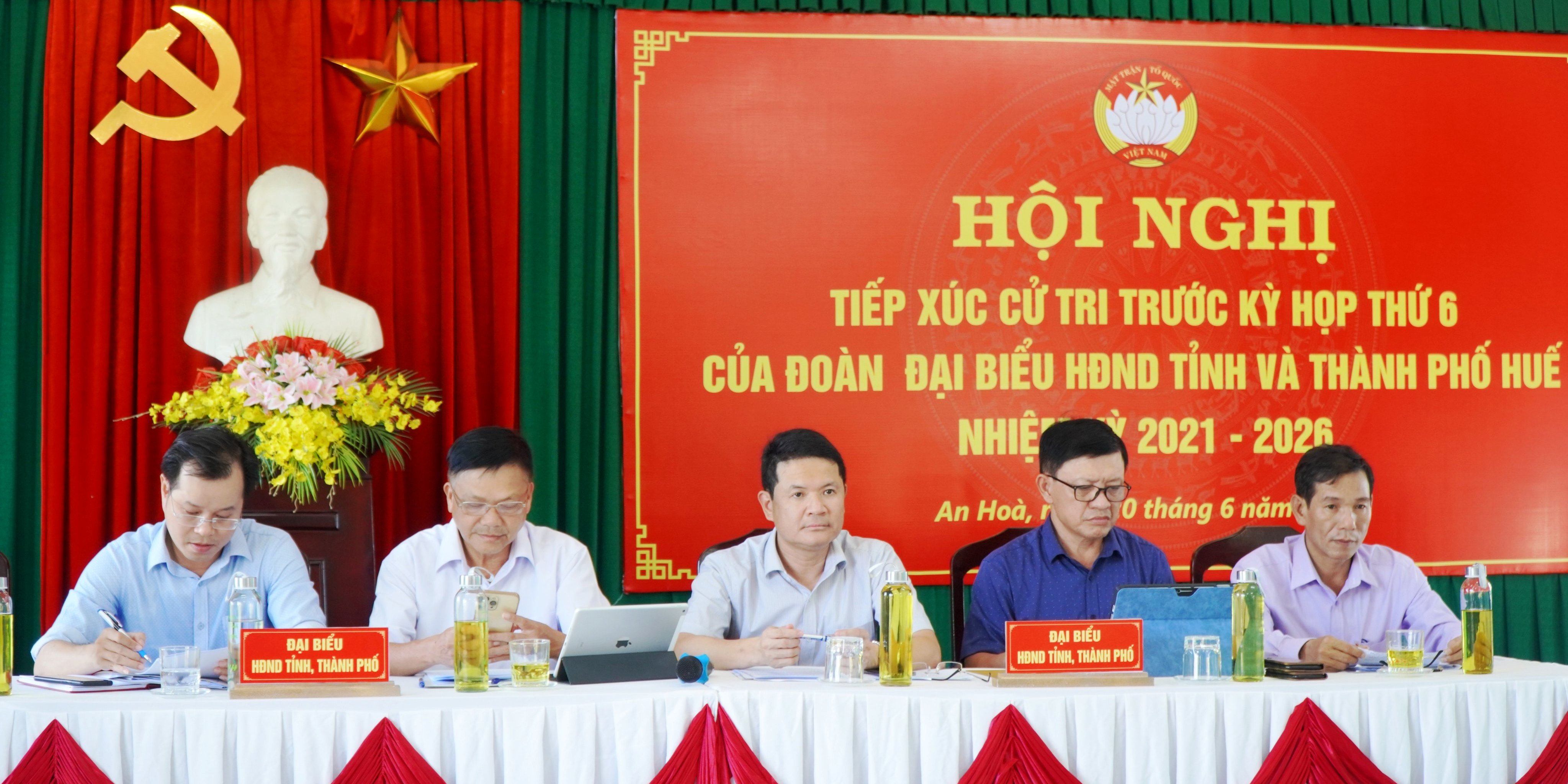 Cử tri kiến nghị nâng cấp, sửa chữa các tuyến đường giao thông