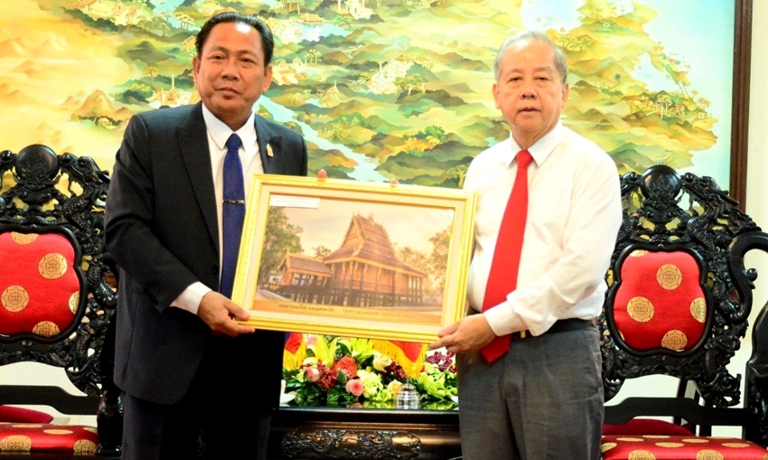 Thống nhất, trao đổi thông tin giữa Thừa Thiên Huế và Salavan