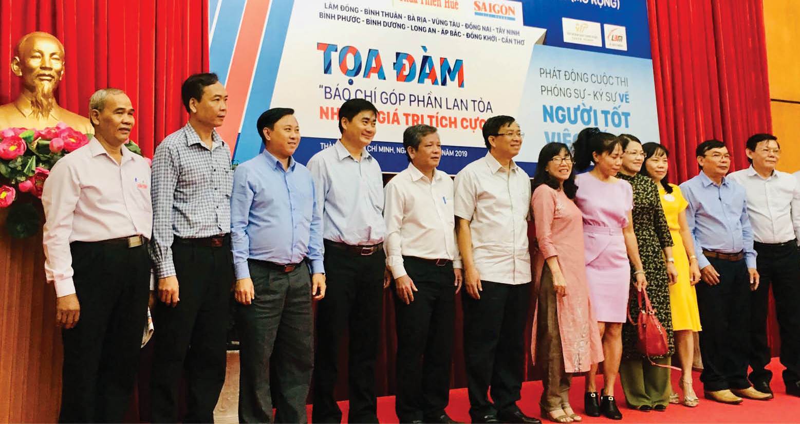 Gặp lại mối tình kết nghĩa Hà Nội - Huế - Sài Gòn - Bài 2 Chính thức kết nghĩa anh em