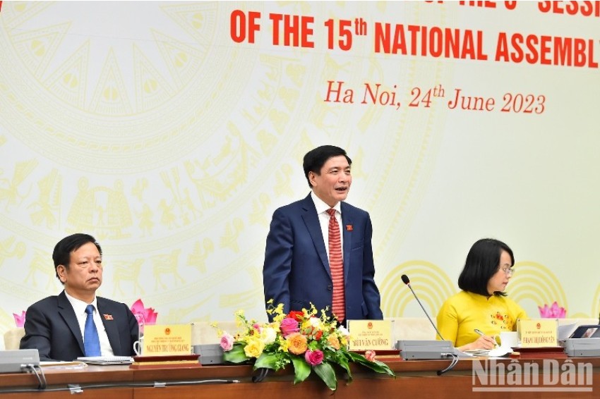 Kỳ họp thứ 5, Quốc hội khóa XV thông qua nhiều nội dung quan trọng