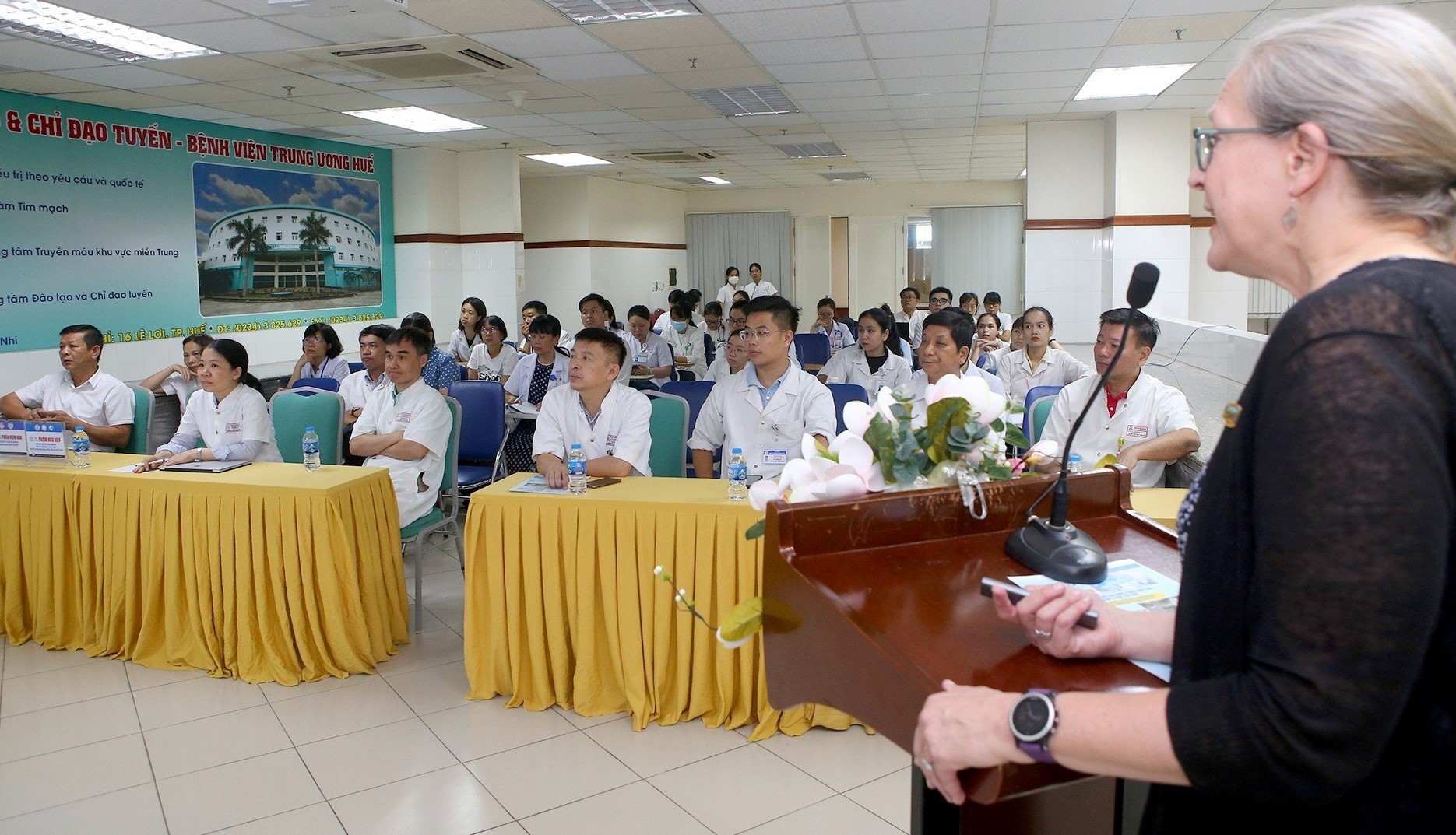 ​Đào tạo kỹ thuật ghép tế bào gốc tạo máu cho 90 bác sĩ trong toàn quốc