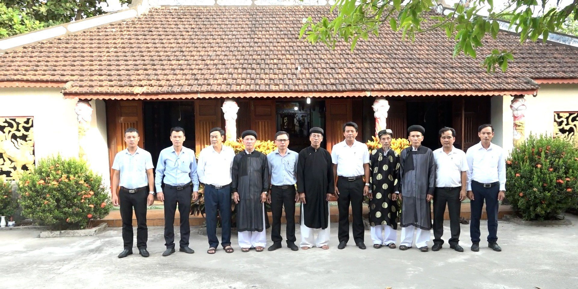 Đánh giá vai trò, giá trị lịch sử của đình làng Trung Kiền