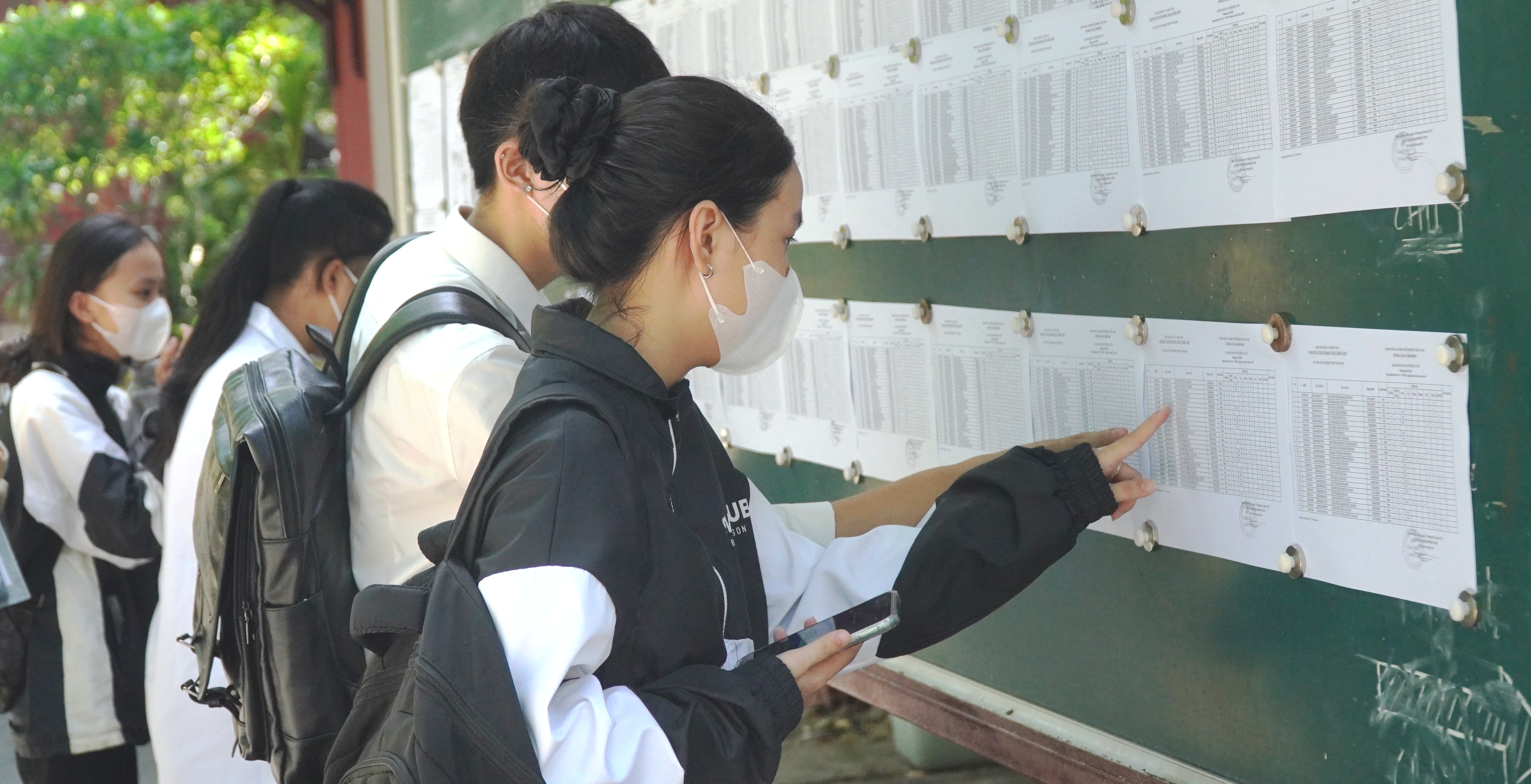 Trên 13 000 thí sinh làm thủ tục dự thi tốt nghiệp THPT quốc gia 2023