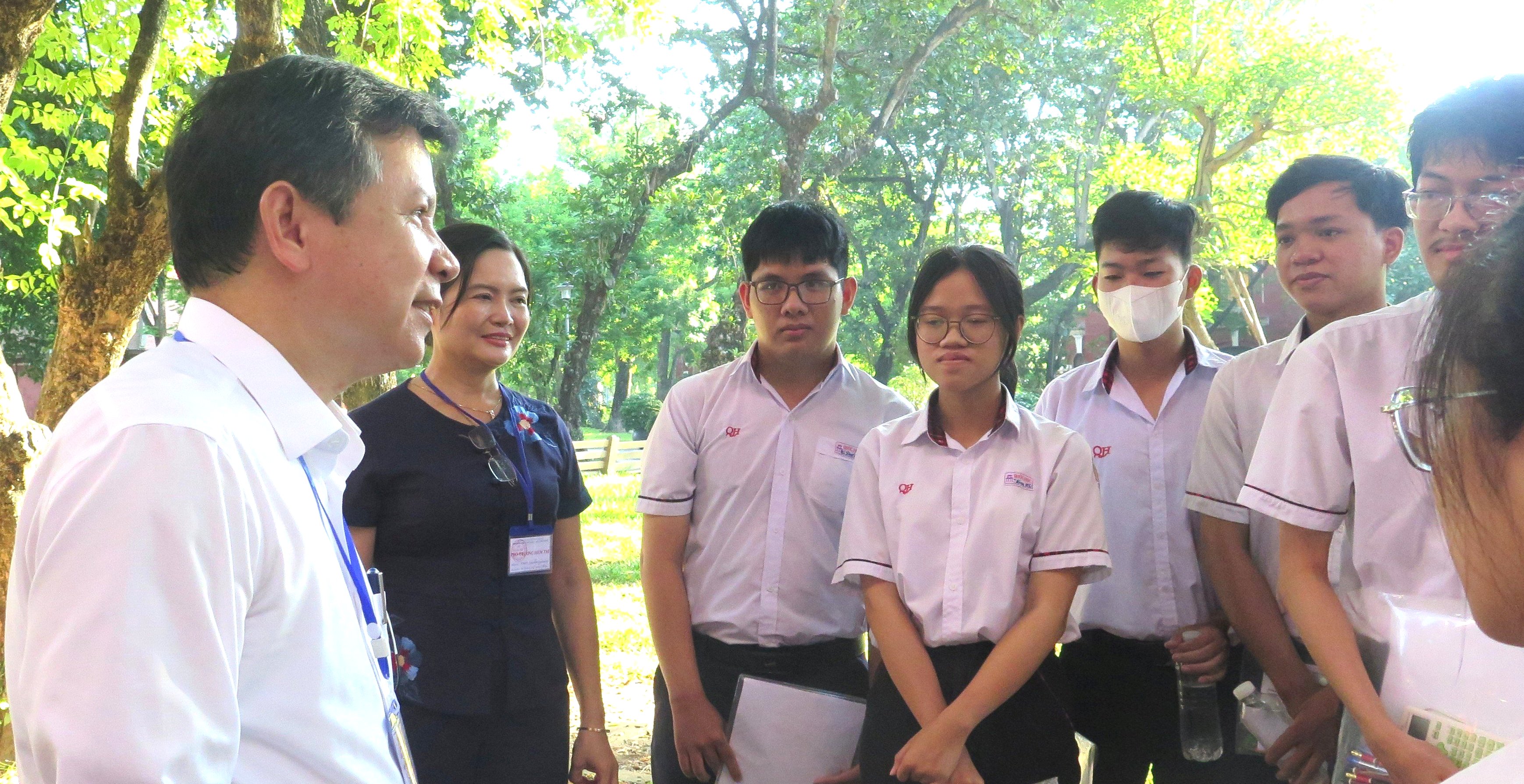 Ngày thi đầu tiên an toàn, không vi phạm quy chế