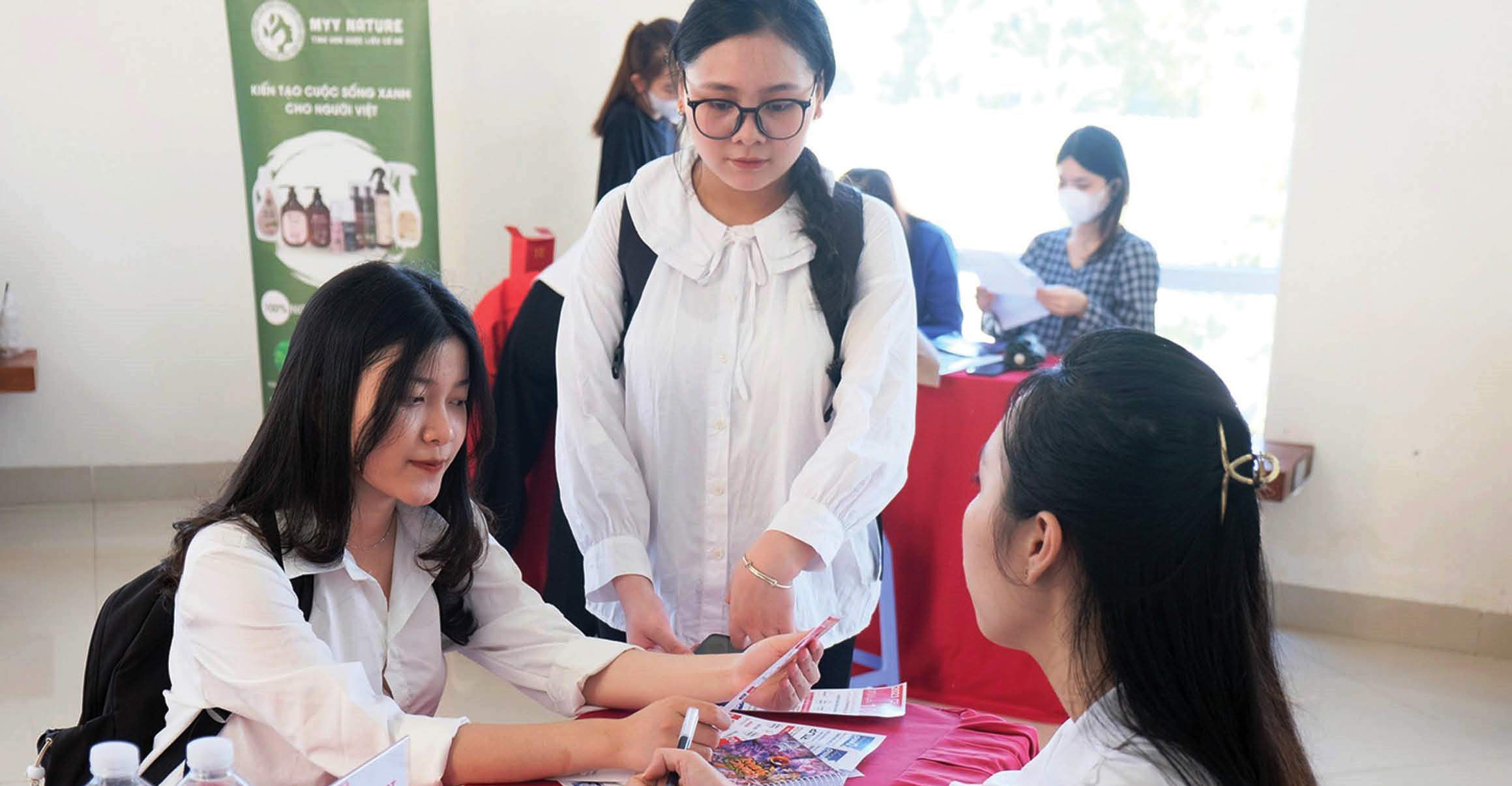 Nghiên cứu khoa học Cần đam mê và kiên trì