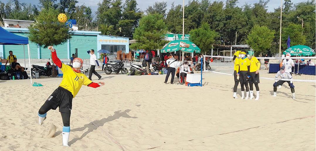 Cầu mây từng bước đổi màu huy chương