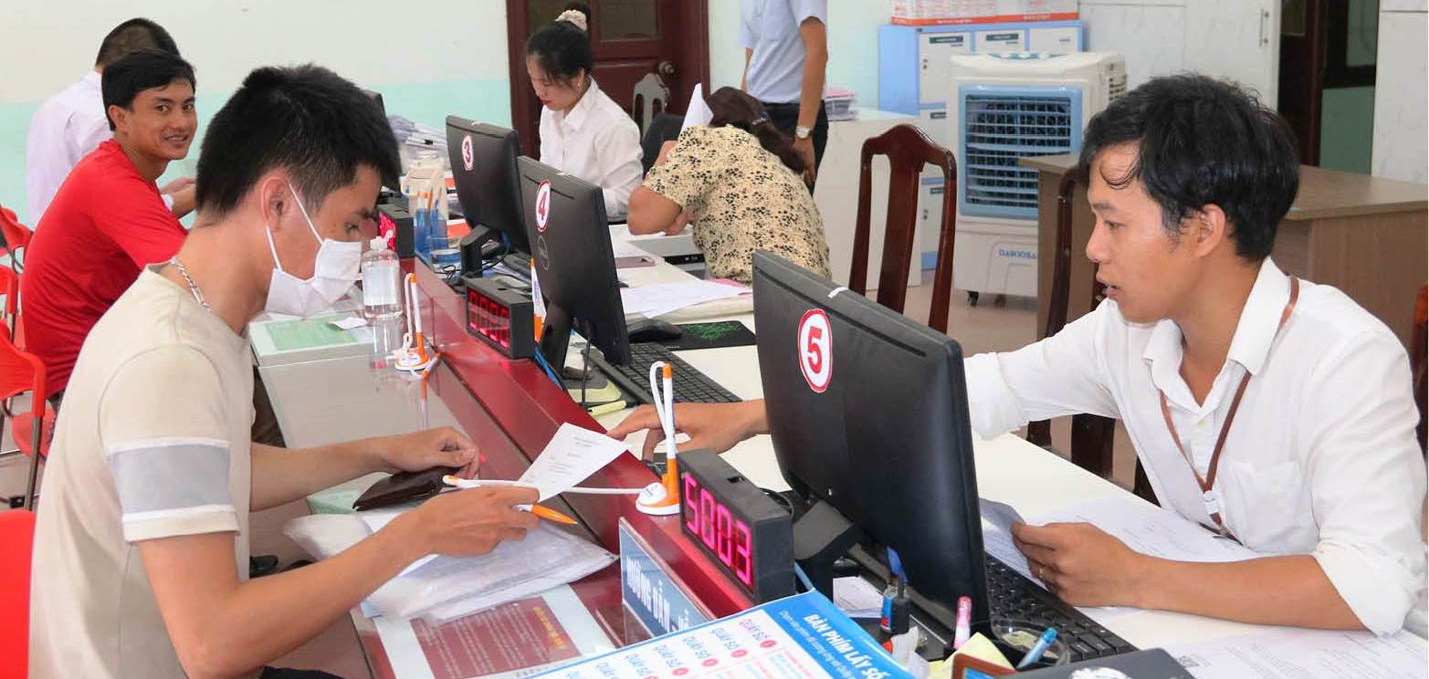 Phú Lộc cải cách hành chính gắn với chính quyền số