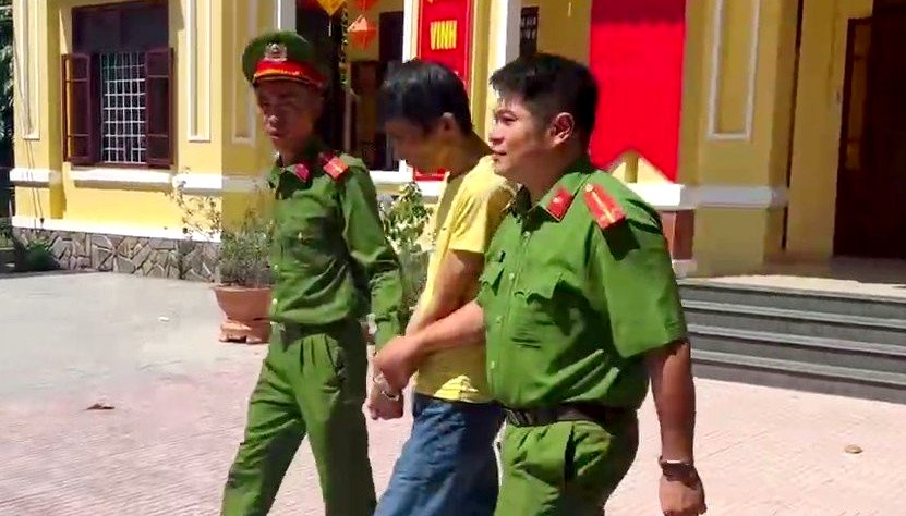 Bắt đối tượng tàng trữ trái phép chất ma túy