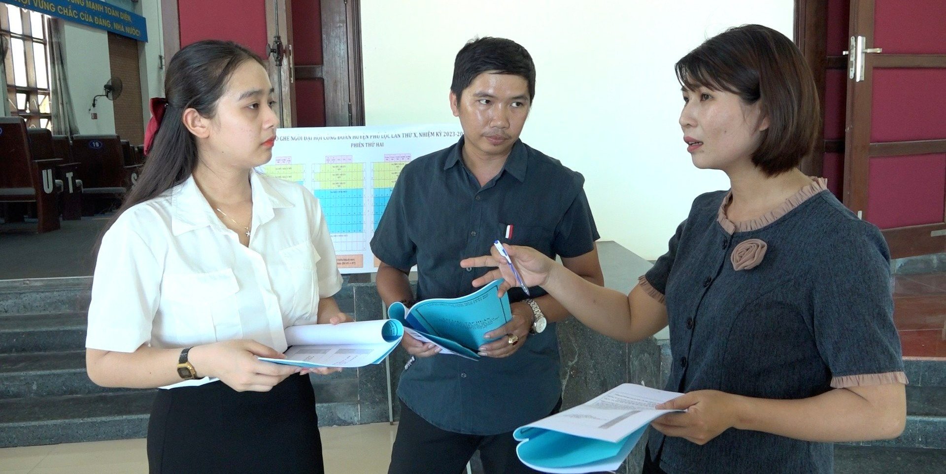 300 cán bộ cơ sở được tập huấn kỹ năng đưa lao động đi làm việc ở nước ngoài