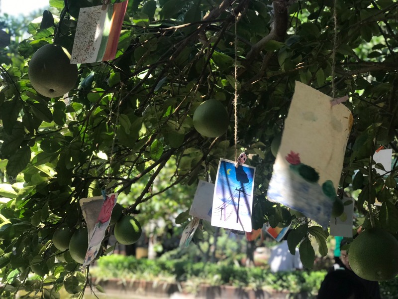 Phiên chợ về giấy và ứng dụng của giấy dó