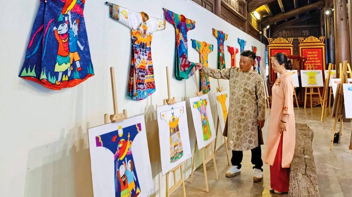 Đưa di sản áo dài về với cộng đồng