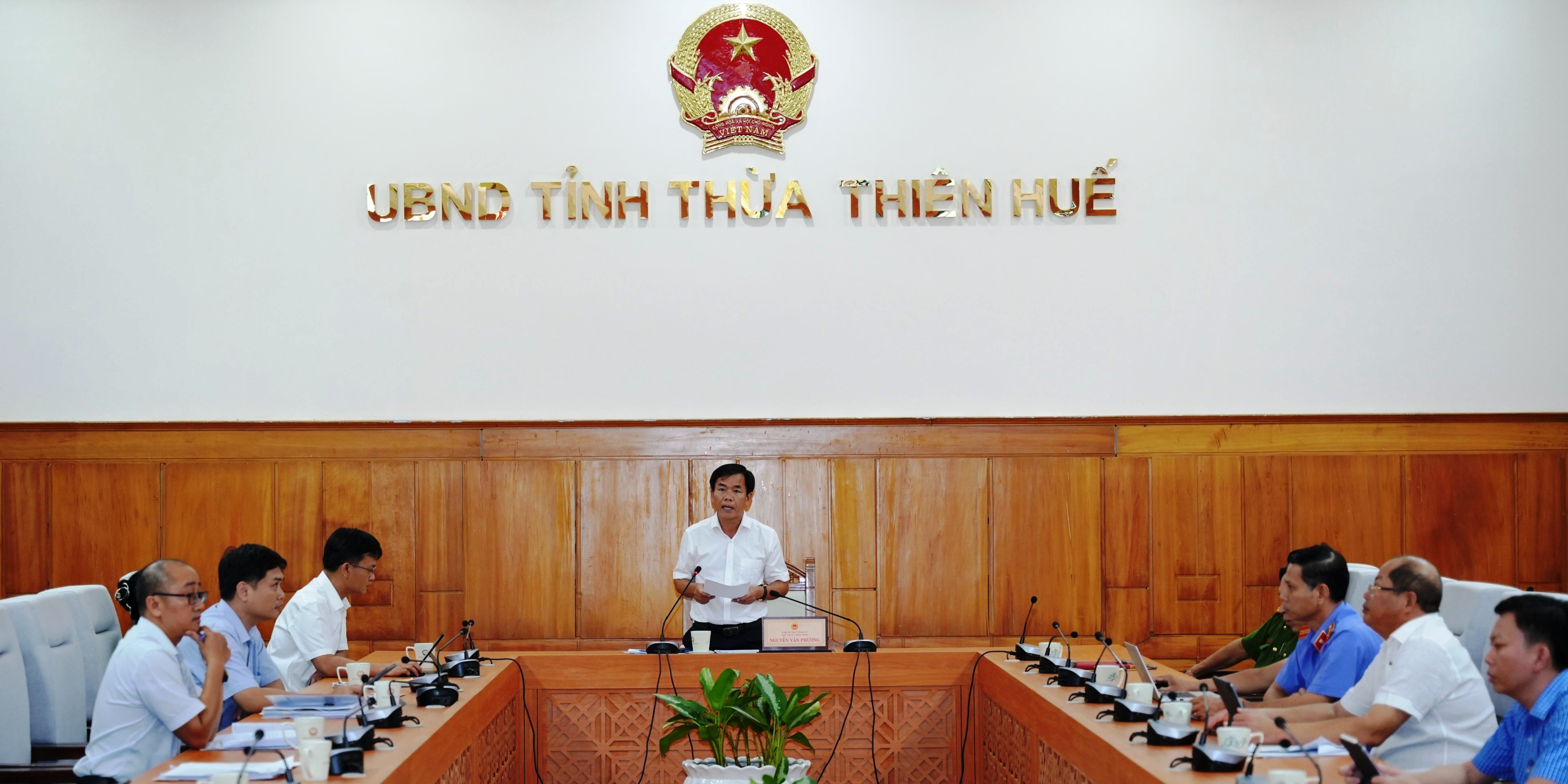 Giải quyết các điểm nghẽn , thúc đẩy chuyển đổi số