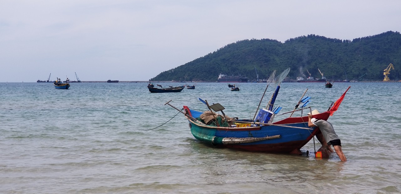 Chủ động ứng phó mưa lớn, gió mạnh trên biển