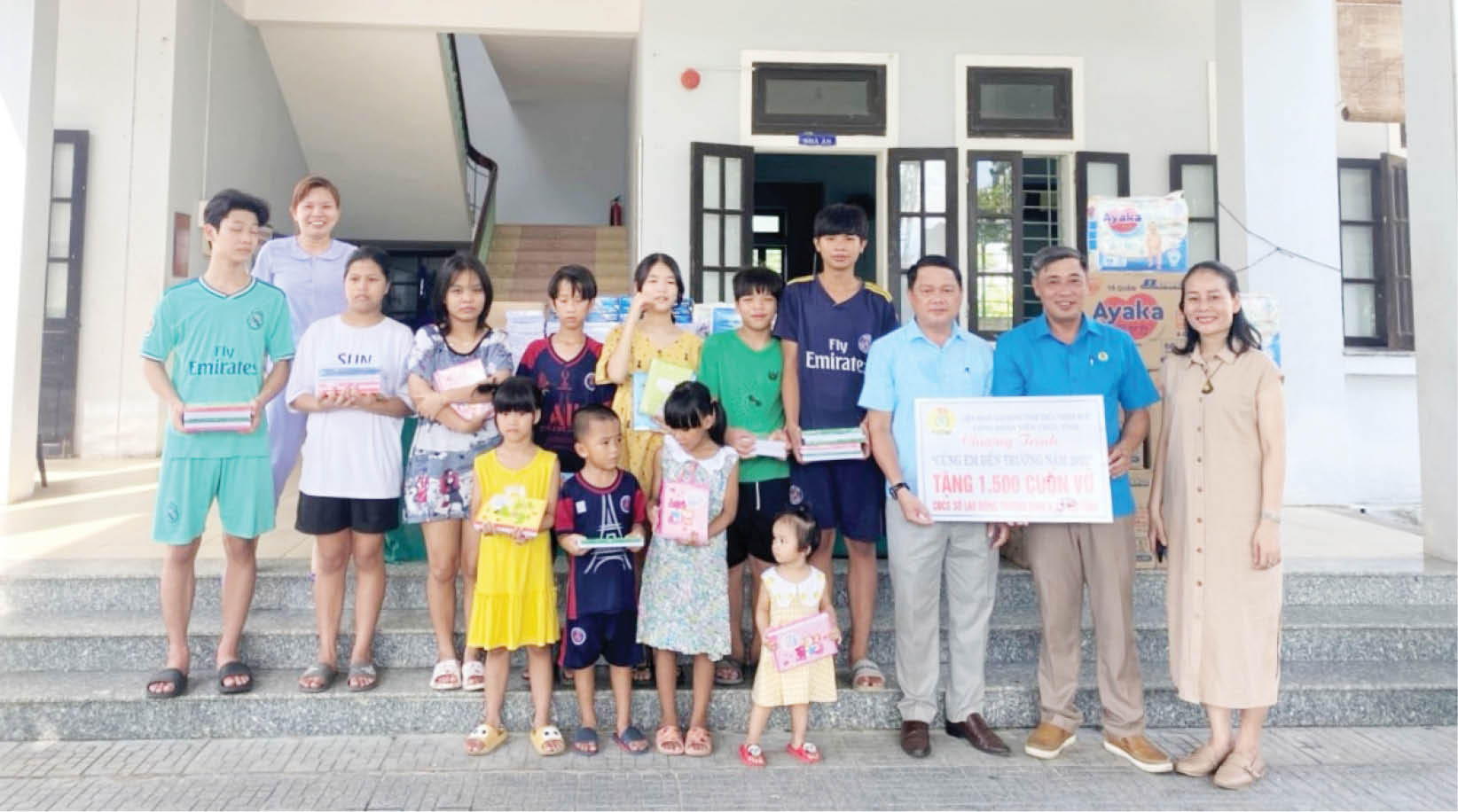 Đồng hành, chăm lo cho đoàn viên, người lao động