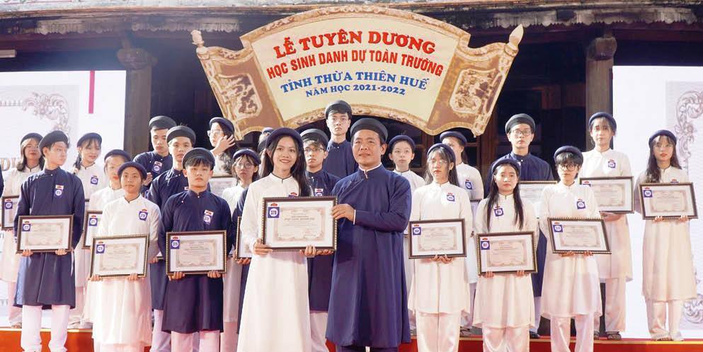 Chú trọng phát triển Đảng trong học sinh