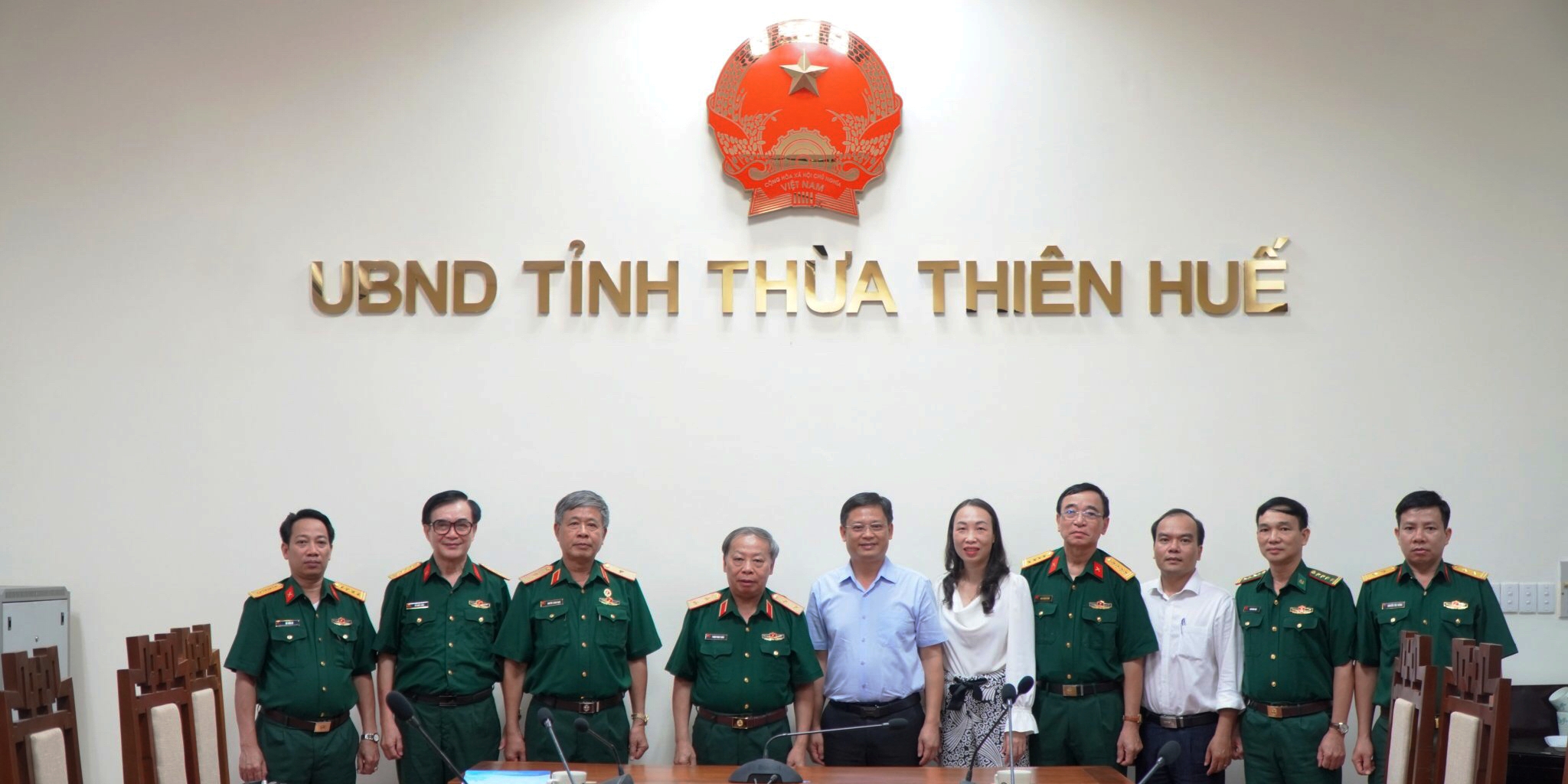 Hỗ trợ khắc phục hậu quả bom mìn