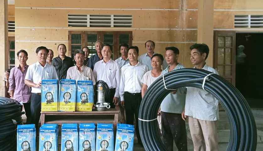 Hỗ trợ nhân rộng mô hình tưới nước tự động cho cây thanh trà