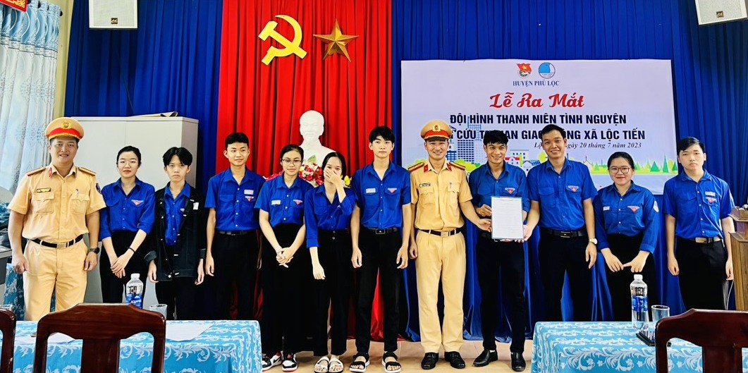 Ra mắt “Đội hình thanh niên tình nguyện ứng cứu tai nạn giao thông”