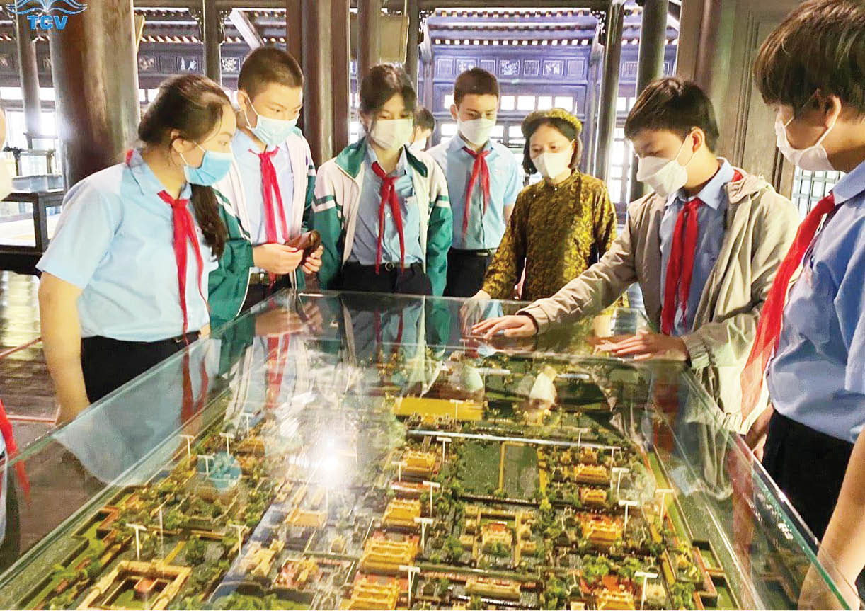 Dạy học gắn với di sản, văn hóa địa phương