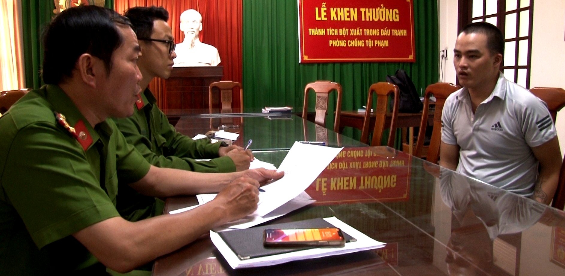 2 đối tượng tàng trữ 280 viên ma túy sa lưới