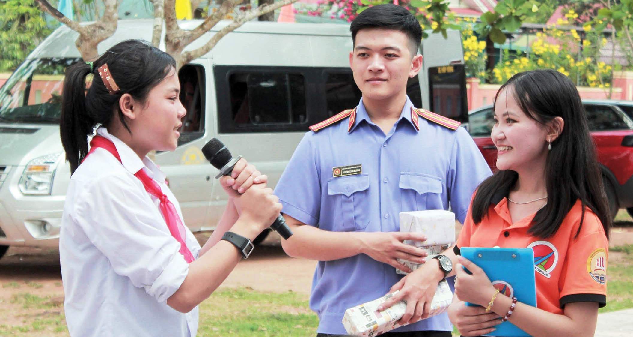 Tăng số lượng, đảm bảo chất lượng trong phát triển Đảng