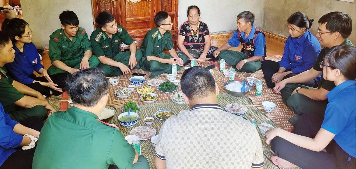 Đong đầy tình cảm “Bữa cơm tri ân”