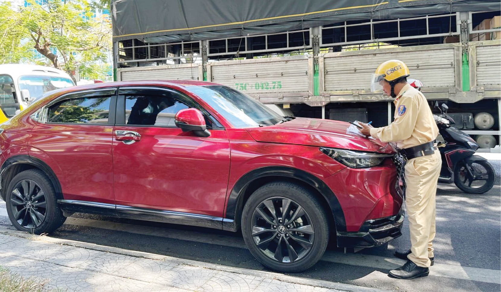 Đảm bảo trật tự đô thị Cần nỗ lực từ hai phía