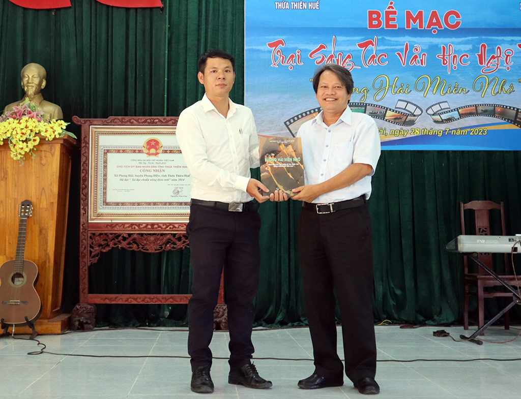 Bế mạc trại sáng tác văn học nghệ thuật “Phong Hải miền nhớ”