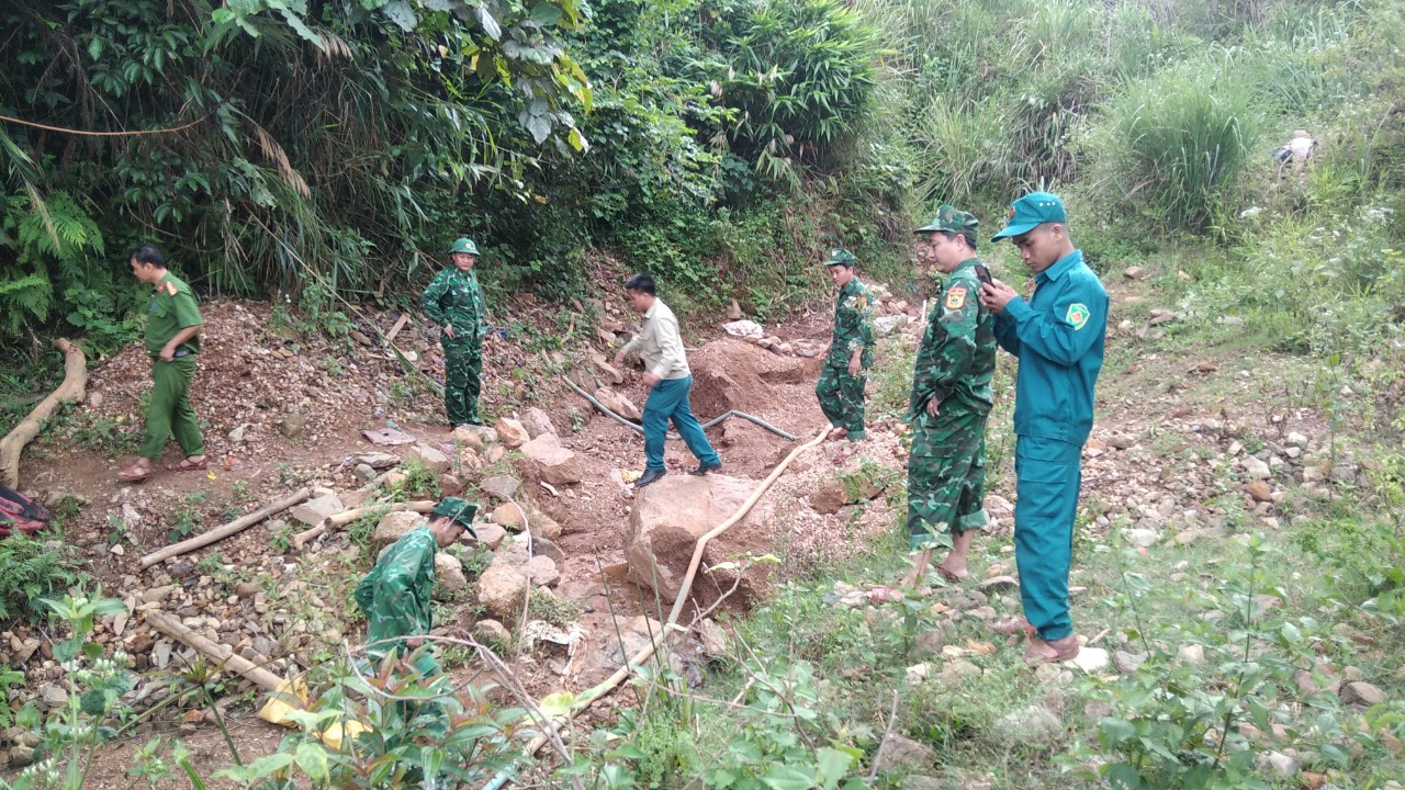 Truy quét khai thác vàng trái phép tại xã Hồng Thủy