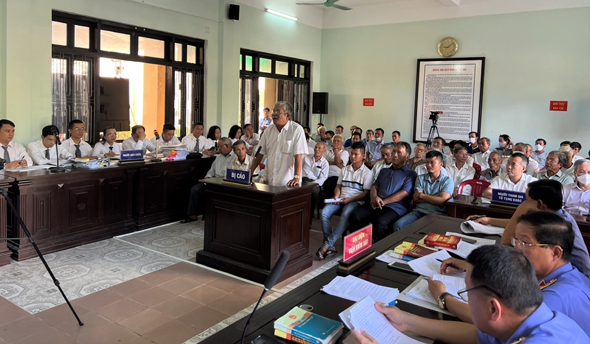 71 bị cáo trong vụ kê khống mộ giả để trục lợi đối diện mức án nào