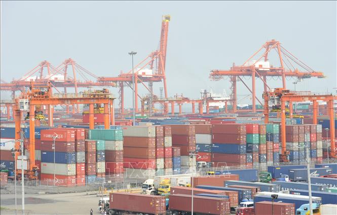 EU và Philippines nhất trí khởi động lại đàm phán thương mại tự do