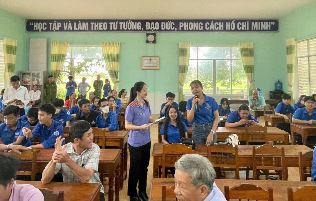 Sôi nổi phiên tòa giả định “Vi phạm quy định về tham gia giao thông đường bộ”