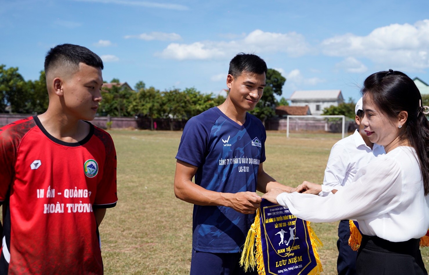 Giải bóng đá TX Hương Thủy hứa hẹn nhiều trận cầu hấp dẫn